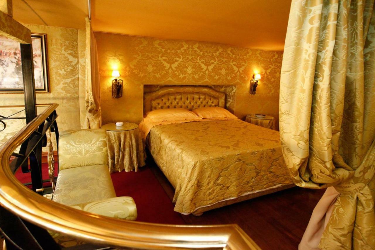 Artist House Apartment